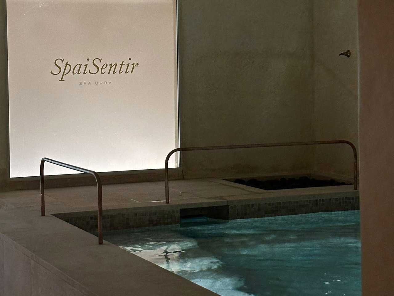 Spaisentir Vic - Spa i Hammam a Vic, Osona - Piscina Spaisentir Vic - Spa i Hammam a Vic, Osona - Piscina